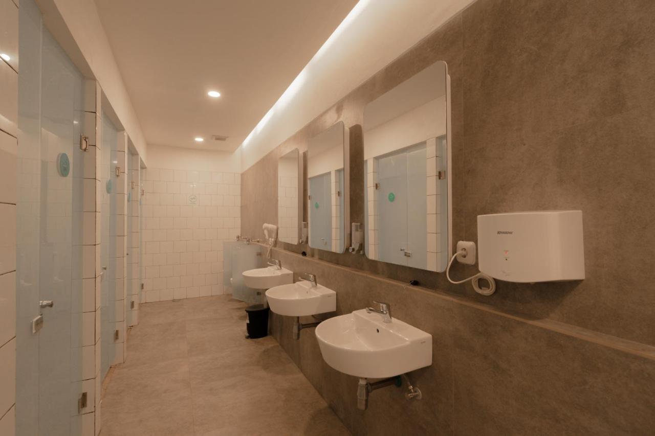 Bobopod Alun-Alun, Malang Otel Dış mekan fotoğraf